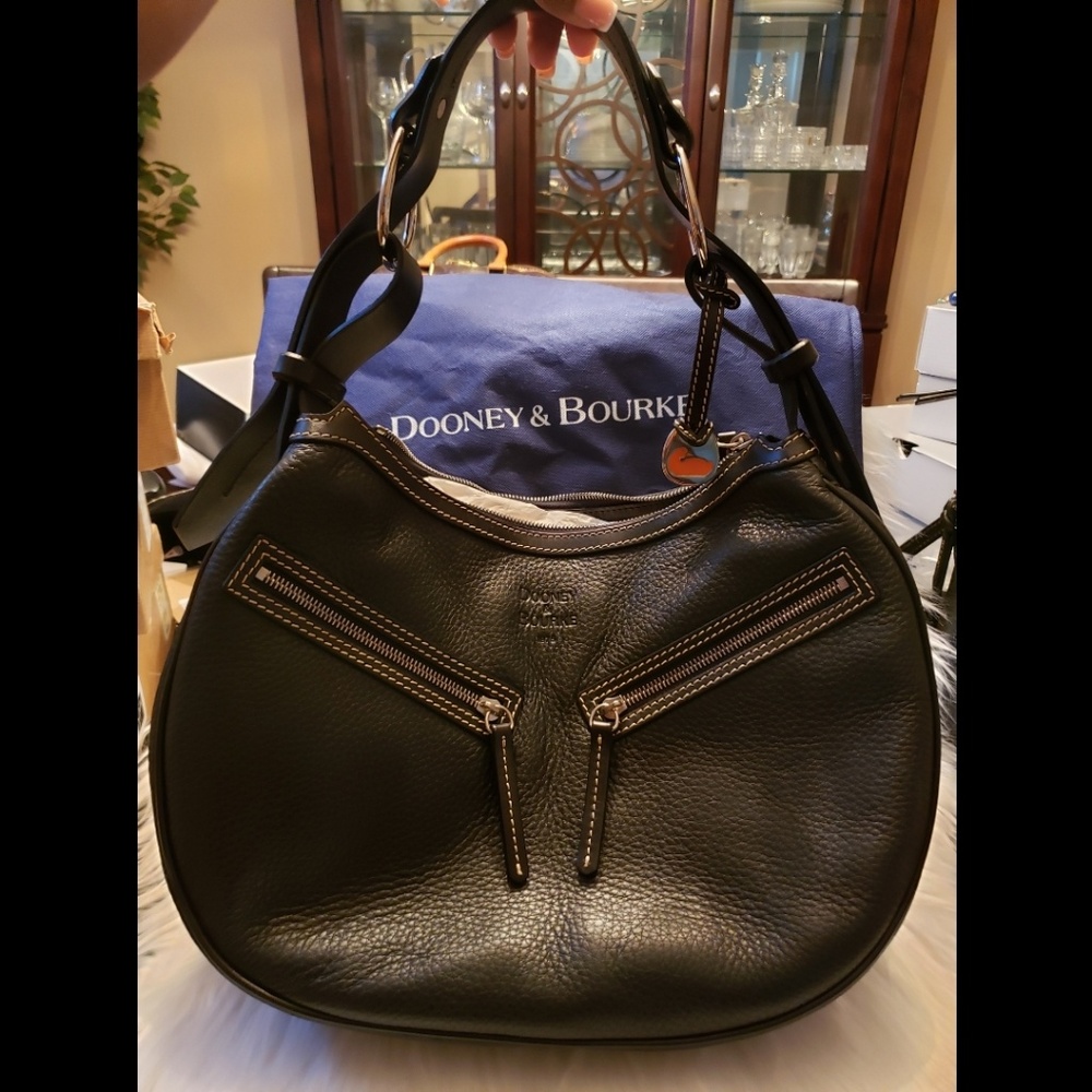 Dooney & Bourke black leather shoulder bag